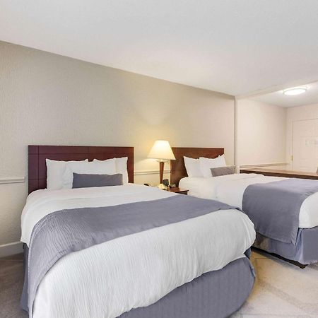 The Blu Hotel Blue Ash Cincinnati, Ascend Hotel Collection Exterior photo