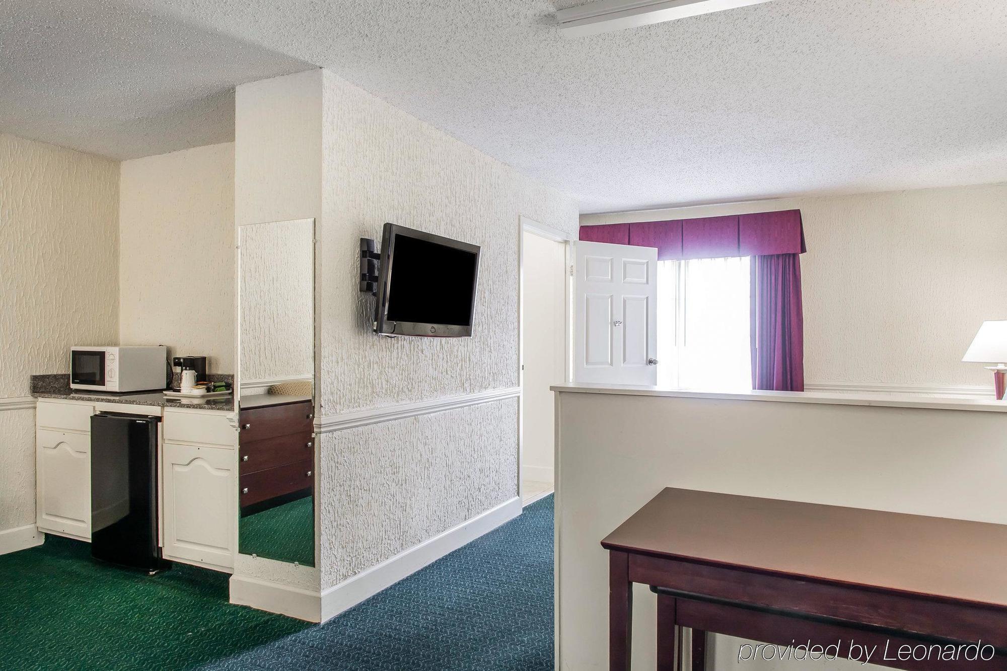 The Blu Hotel Blue Ash Cincinnati, Ascend Hotel Collection Exterior photo